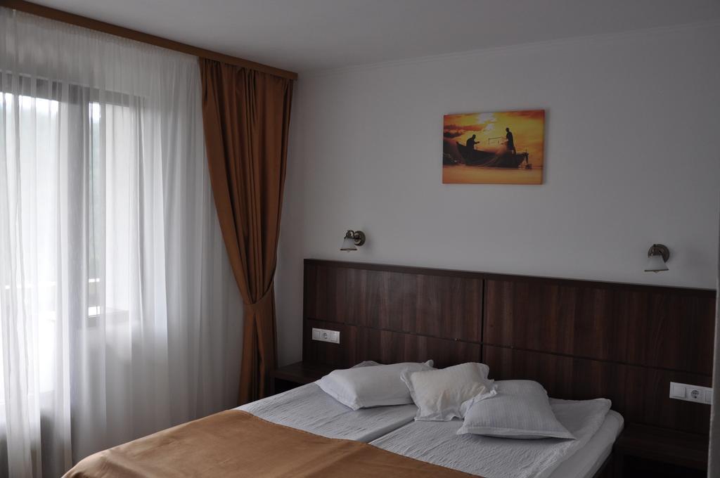 Cabana Claris Văliug Zimmer foto